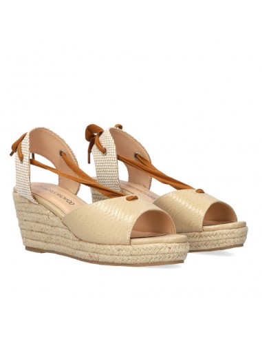 Sandalo beige con zeppa in juta